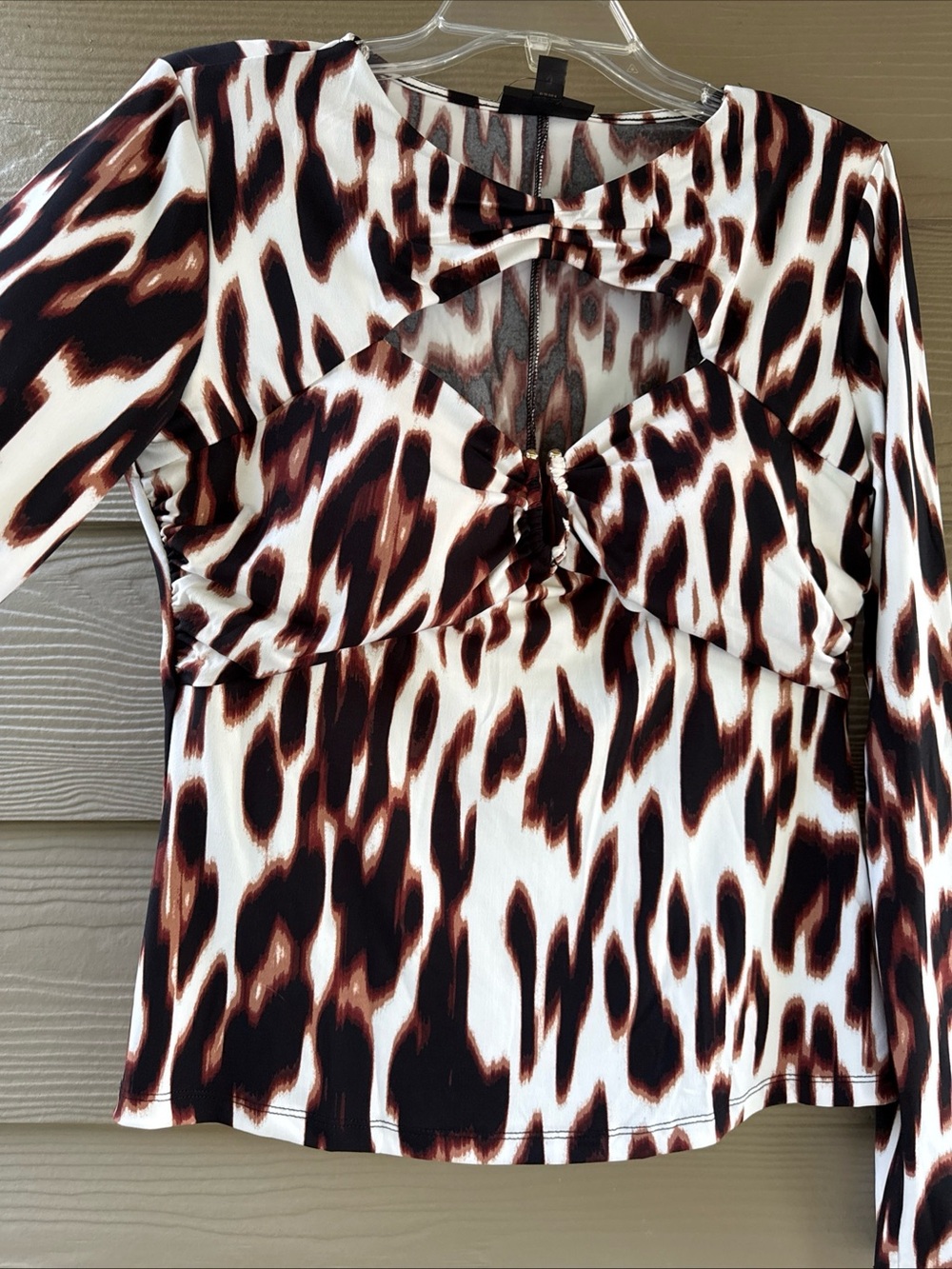 BOLD elements Brown & White Animal-Print Long Sleeve Top with Cutout - Picture 5 of 10